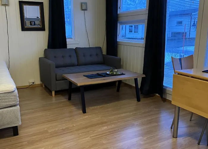 Lokvollstranda As *