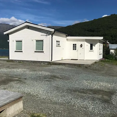 Lokvollstranda As Campsite Samuelsberg